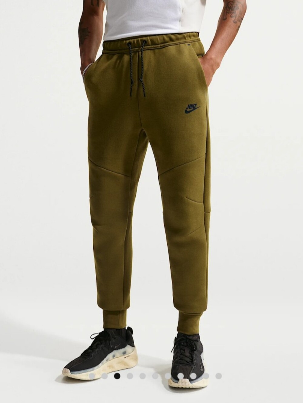 Nike Men's Tech Fleece Joggers Olive Green DSWT